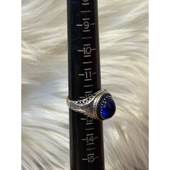 Oval Shaped Blue Stone Ring - Picture 7 of 8